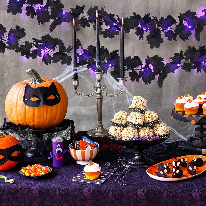 Guirlande lumineuse de feuilles d'érable noires pour Halloween